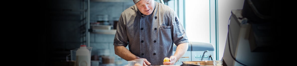 Lander-Desktp-Food-Prep-Action-2-B-1194x265